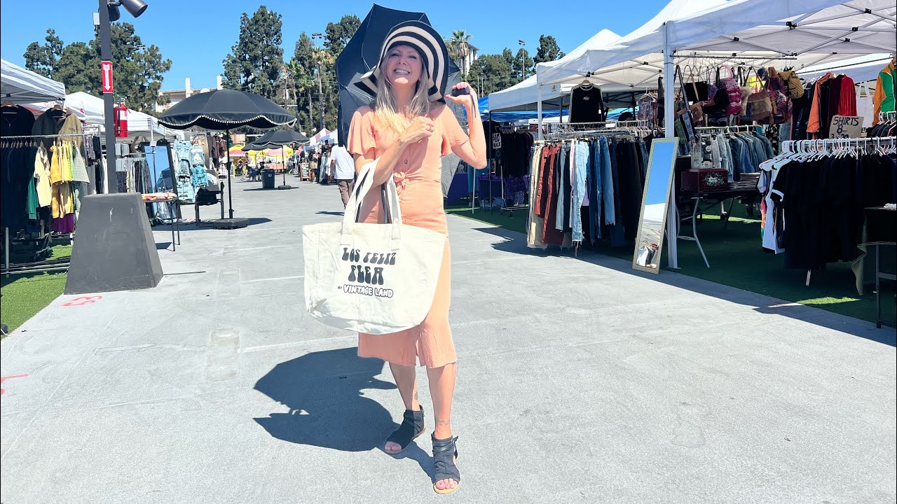 YOUR NEW FAVORITE MARKET: LOS FELIZ FLEA AT VINTAGE LAND (Vintage, Antiques, Makers)